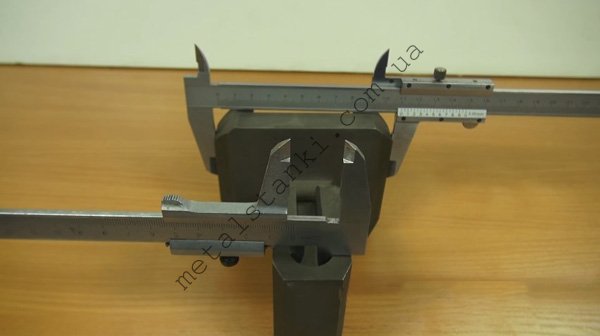 Измерение наружных и внутренних поверхностей штангенциркулем